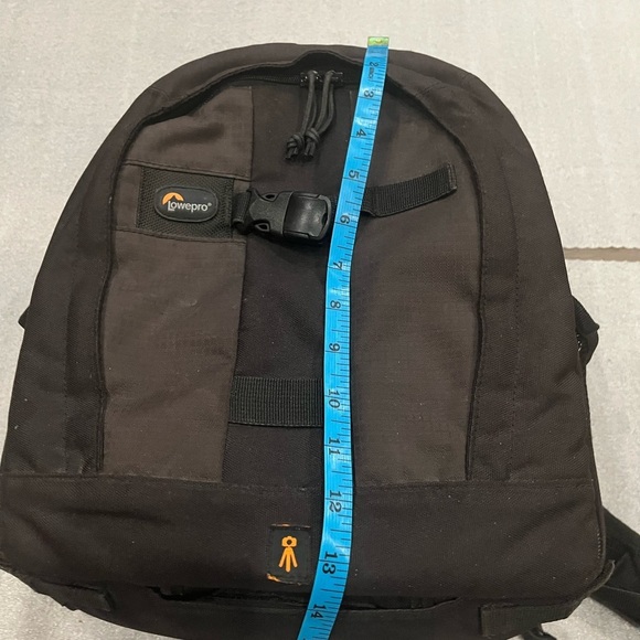 Lowepro Pro Runner 200 AW Camera Backpack Bag - Picture 9 of 11